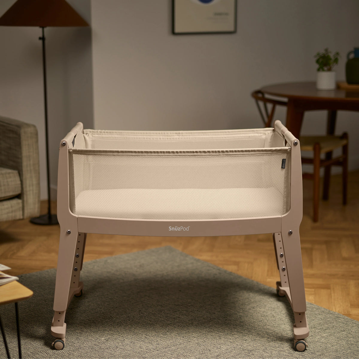 SnuzPod Studio Bedside Crib - Milan