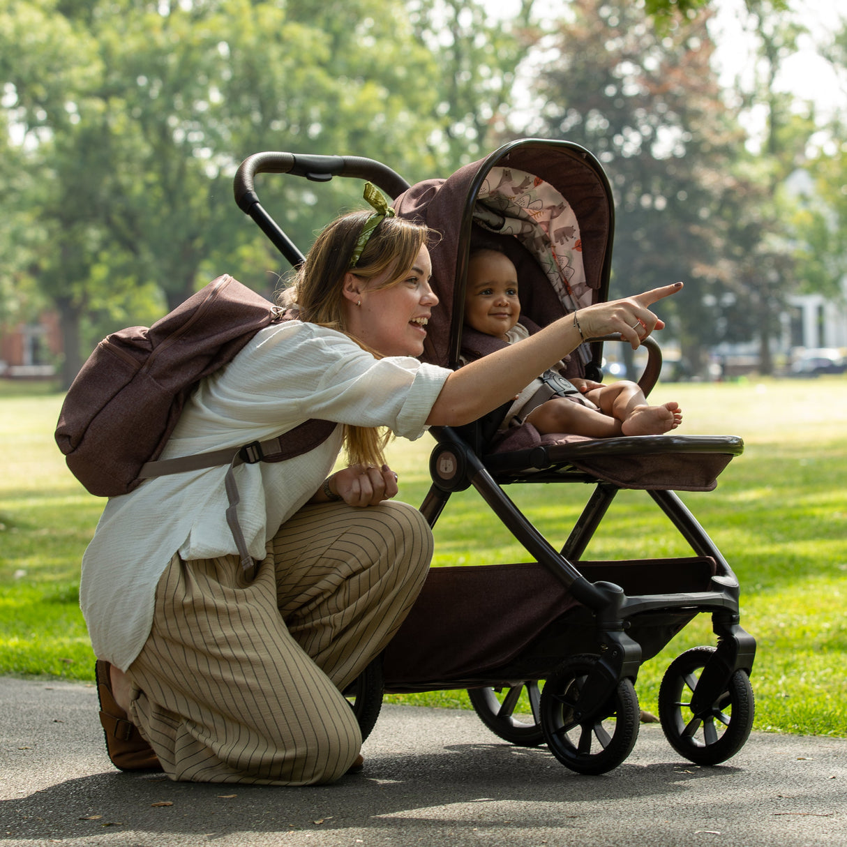 Cosatto Giggle 4 Special Edition Pram and Accessory Bundle - Bear Hug