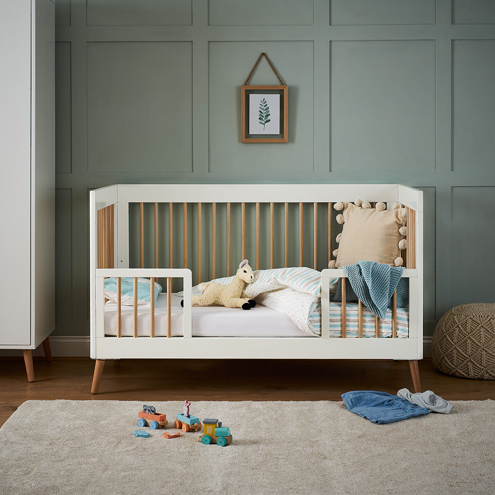 Obaby Maya 2 Piece Room Set - White With Natural