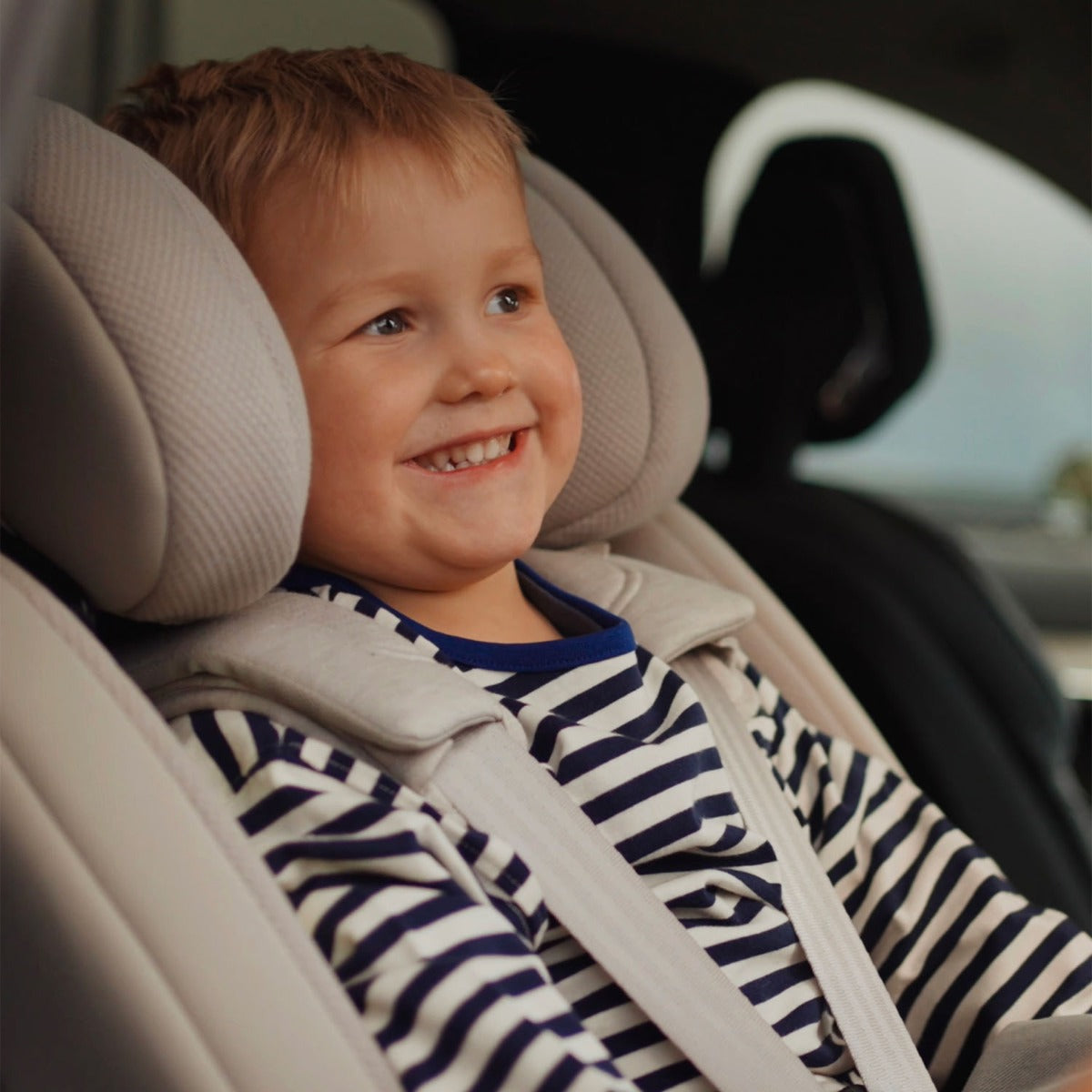 Silver Cross Approach Plus 360 Infant Car Seat - Iconic Black 2