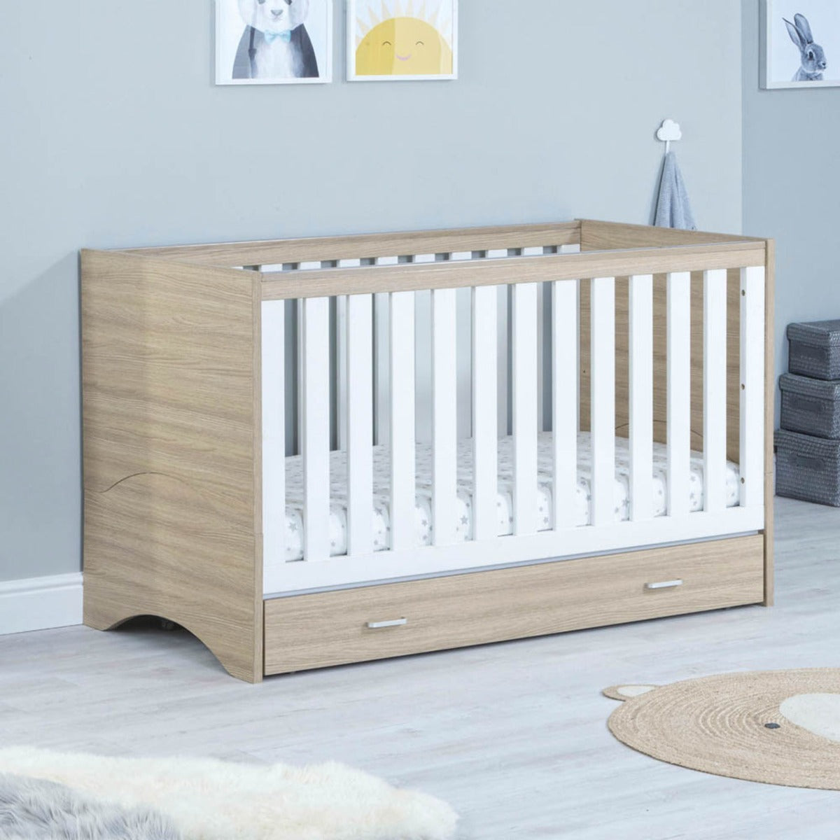 Babymore Veni Cot Bed With Drawer - Oak White