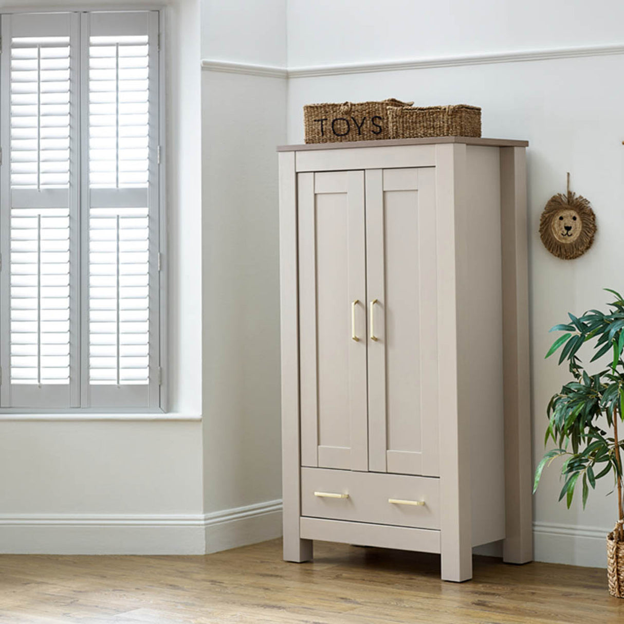 BabyStyle Bordeaux 3-Piece Nursery Furniture Roomset - Oatmeal 5