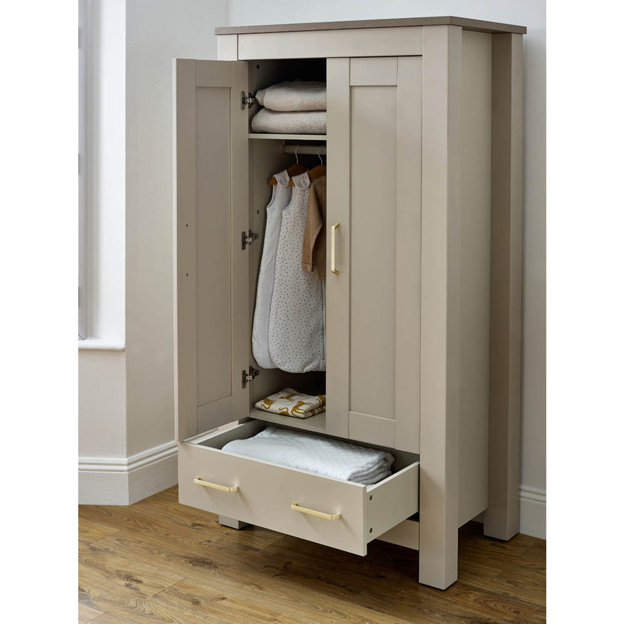 BabyStyle Bordeaux 3-Piece Nursery Furniture Roomset - Oatmeal 2