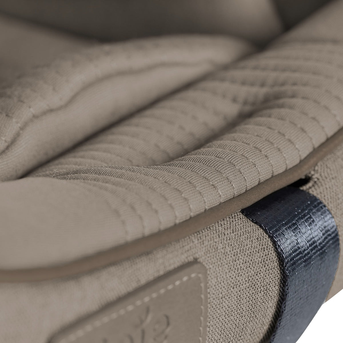 Joie i-Level Pro Signature i-Size Car Seat - Maple 15