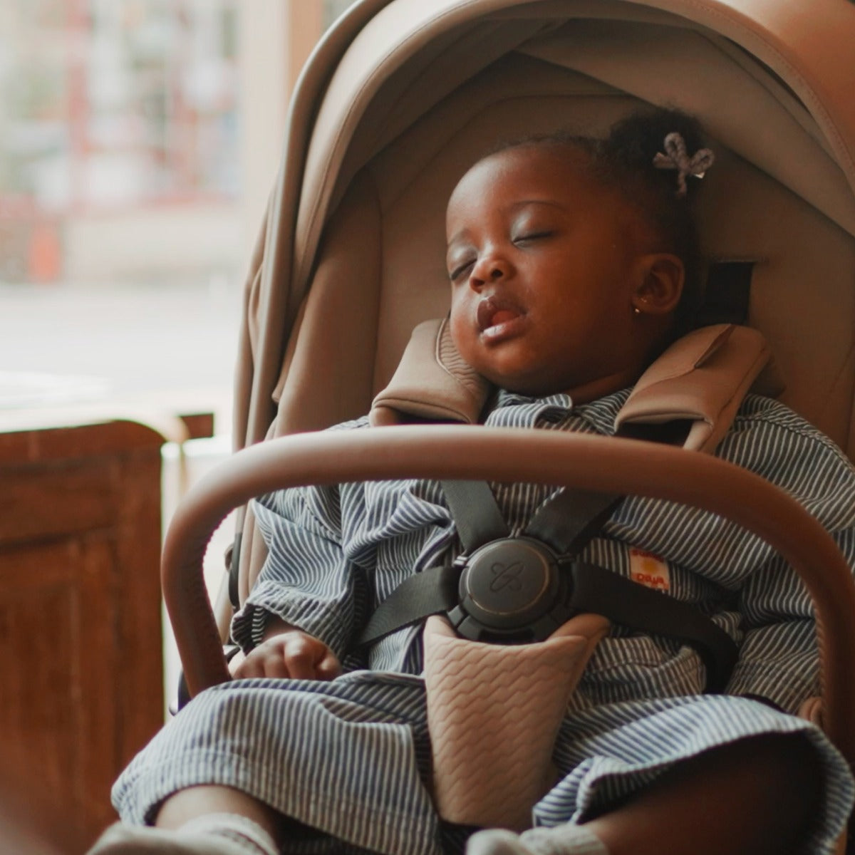 Silver Cross Cove Complete Stroller & Accessory Bundle - Champagne 4