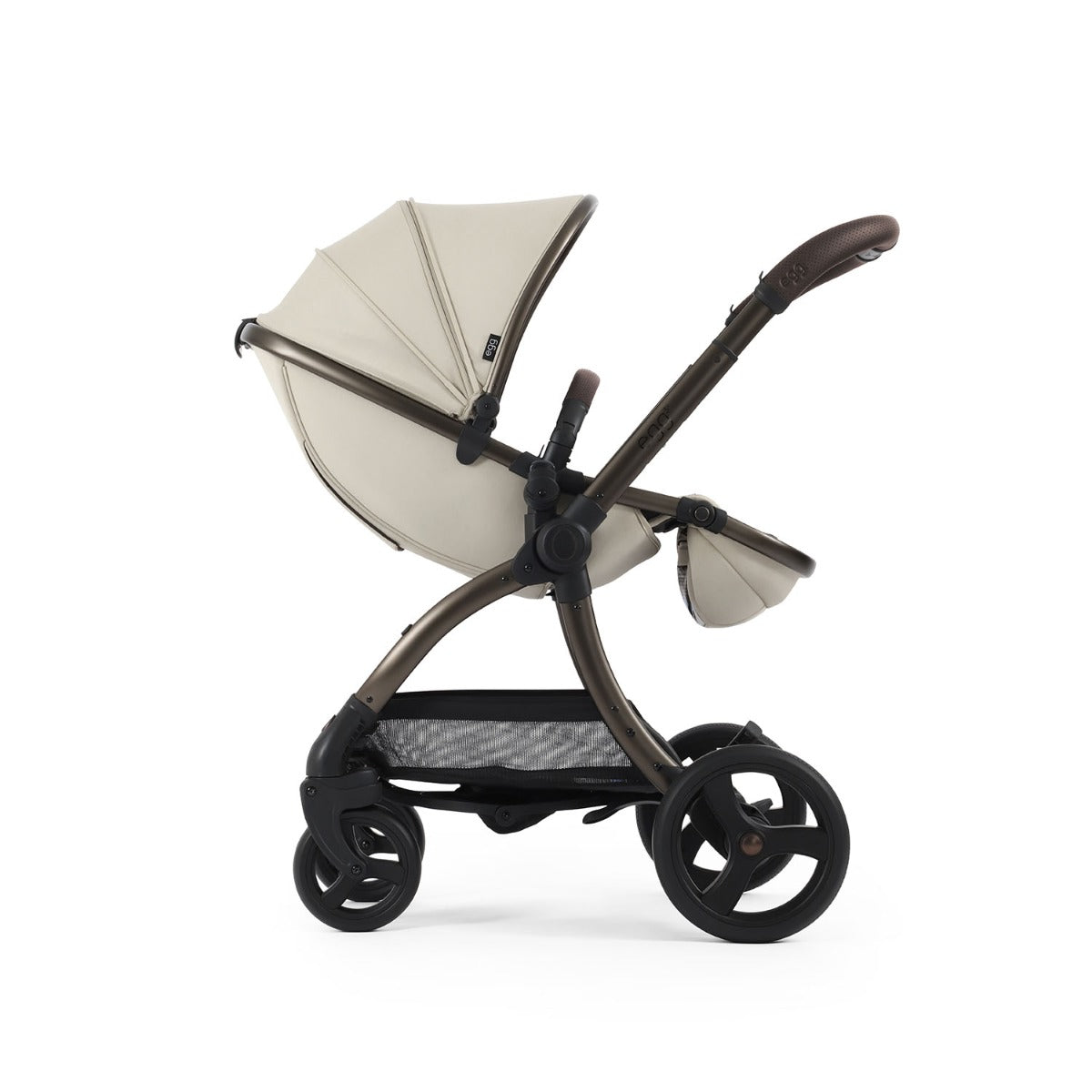 Egg 3 Luxury Maxi-Cosi Cabriofix i-Size Travel System Bundle - Cashmere 2