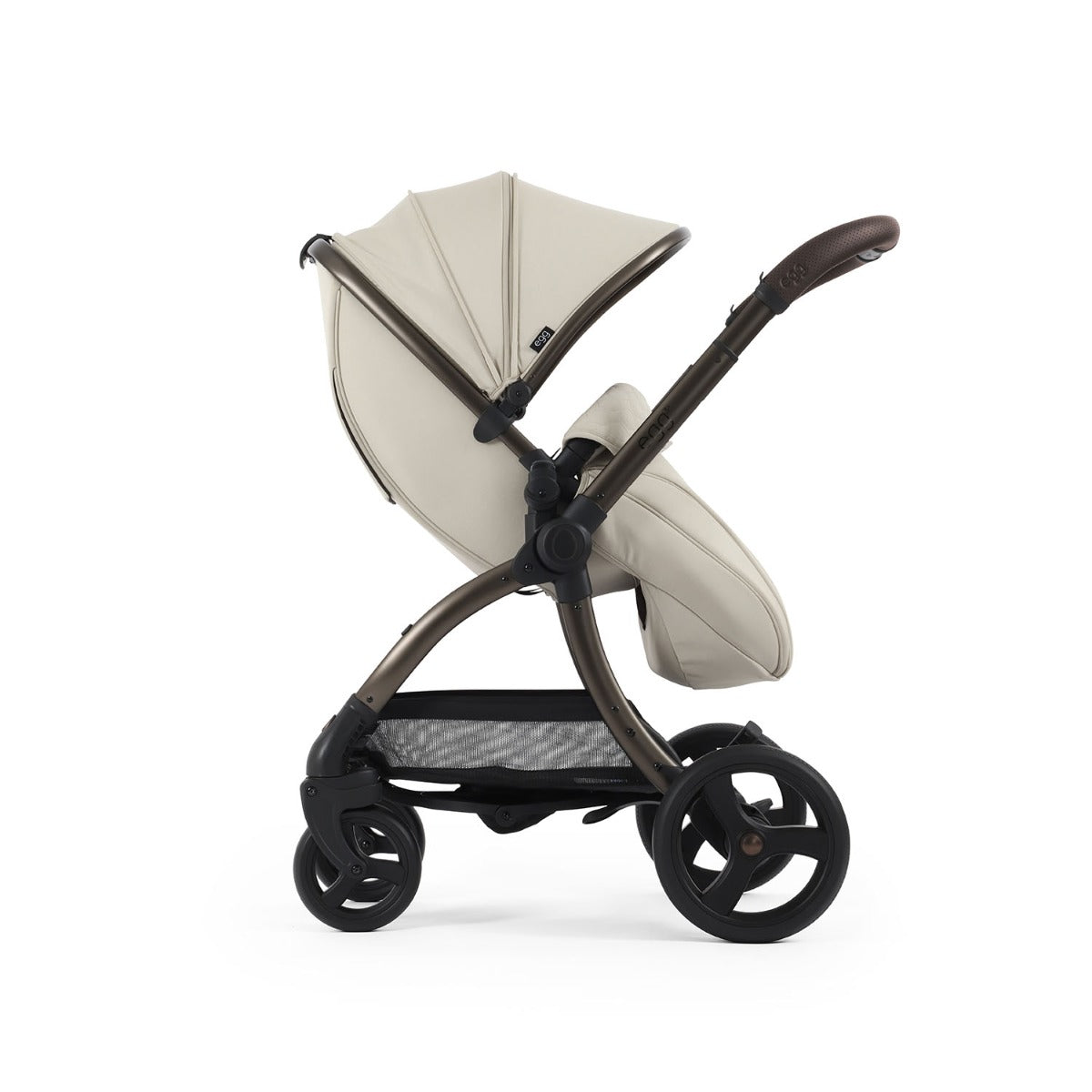 Egg 3 Luxury Cybex Cloud T i-Size Travel System Bundle - Cashmere 51