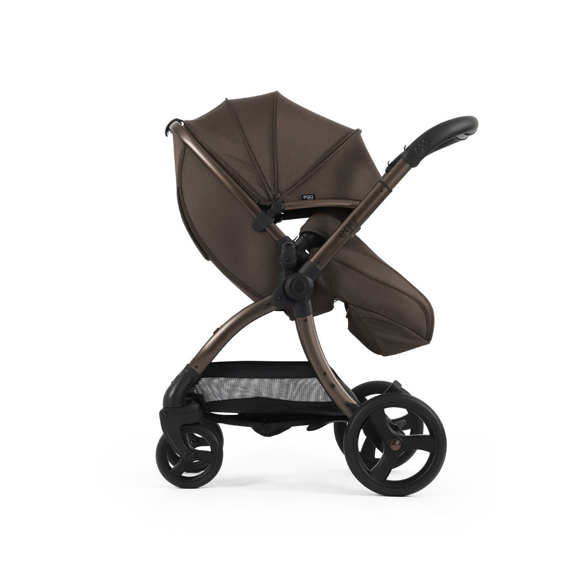 Egg 3 Luxury Shell i-Size Travel System Bundle - Chocolate Velvet 16