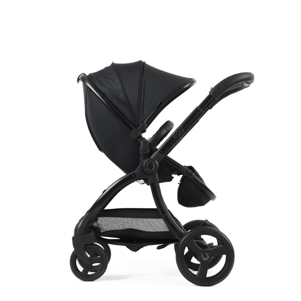 Egg 3 Luxury Maxi-Cosi Cabriofix i-Size Special Edition Travel System Bundle - Houndstooth Black 34