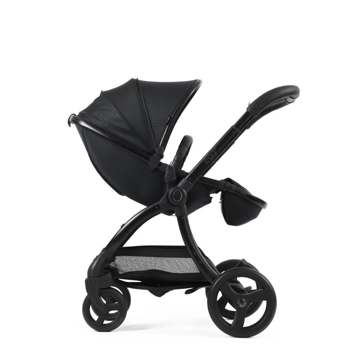 Egg 3 Luxury Shell i-Size Special Edition Travel System Bundle - Houndstooth Black 45
