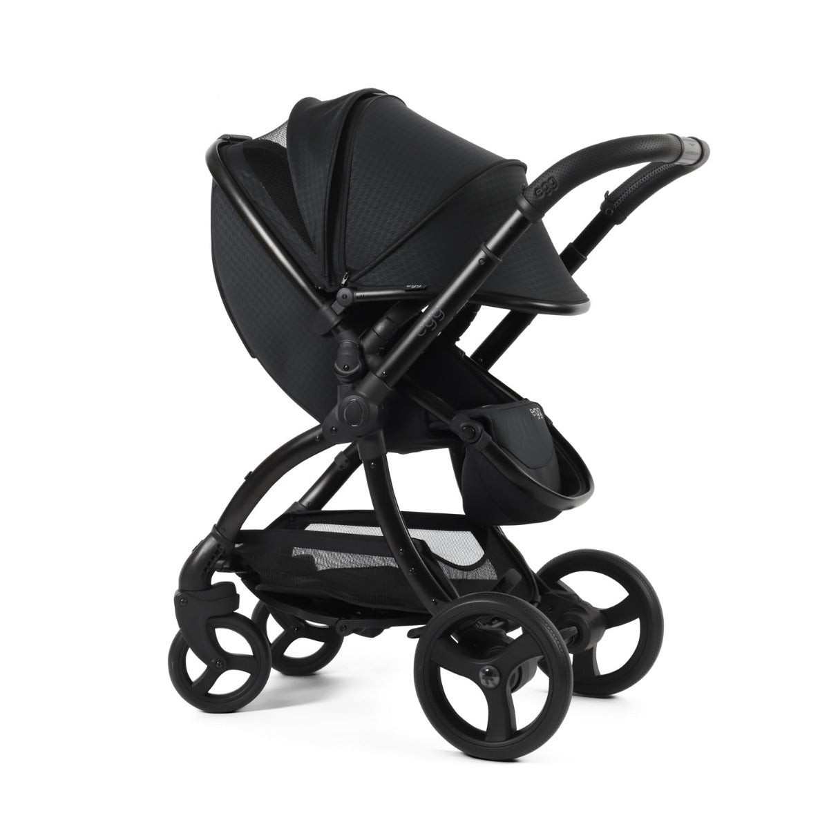 Egg 3 Luxury Cybex Cloud T i-Size Special Edition Travel System Bundle - Houndstooth Black 43