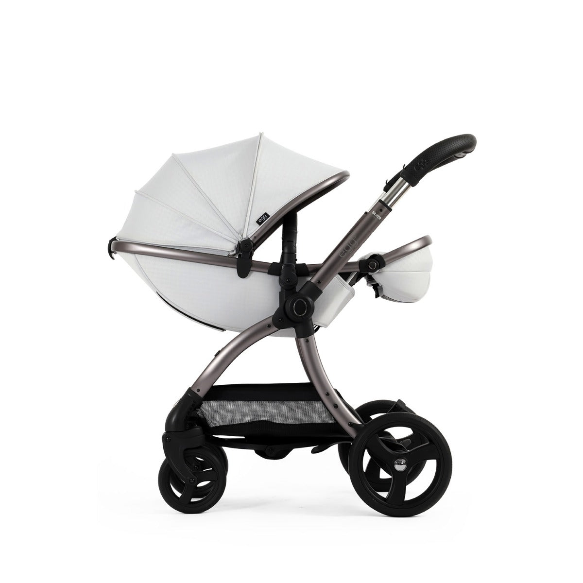 Egg 3 Luxury Shell i-Size Special Edition Travel System Bundle - Houndstooth Silver 5