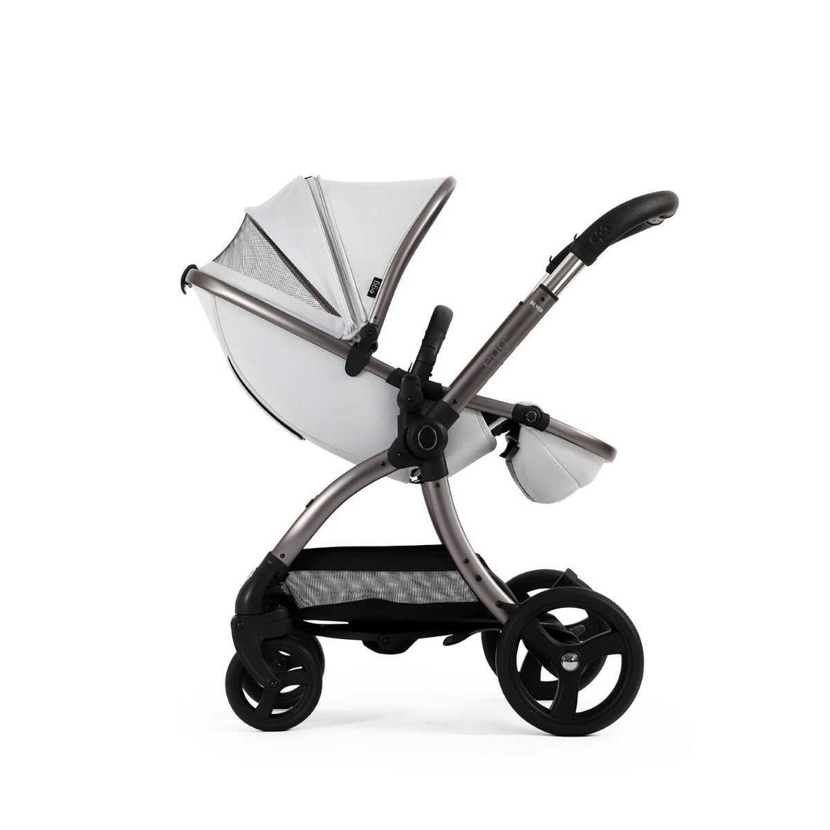 Egg 3 Luxury Cybex Cloud T i-Size Special Edition Travel System Bundle - Houndstooth Silver 8