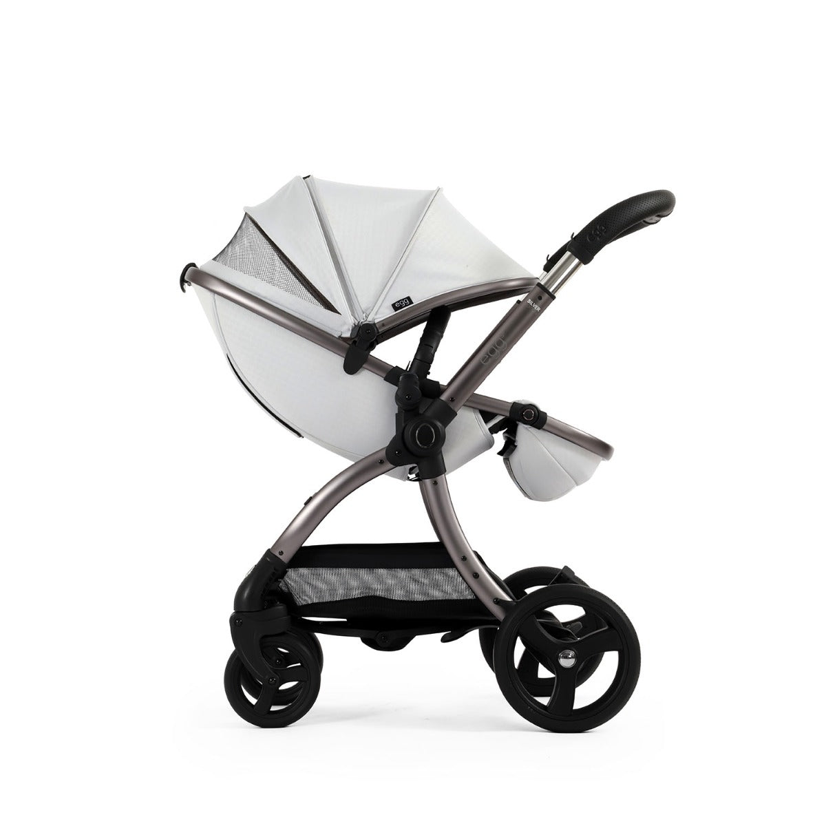 Egg 3 Luxury Maxi-Cosi Cabriofix Special Edition i-Size Travel System Bundle - Houndstooth Silver 8
