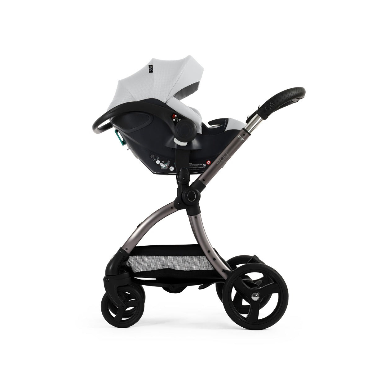 Egg 3 Luxury Maxi-Cosi Cabriofix Special Edition i-Size Travel System Bundle - Houndstooth Silver 28