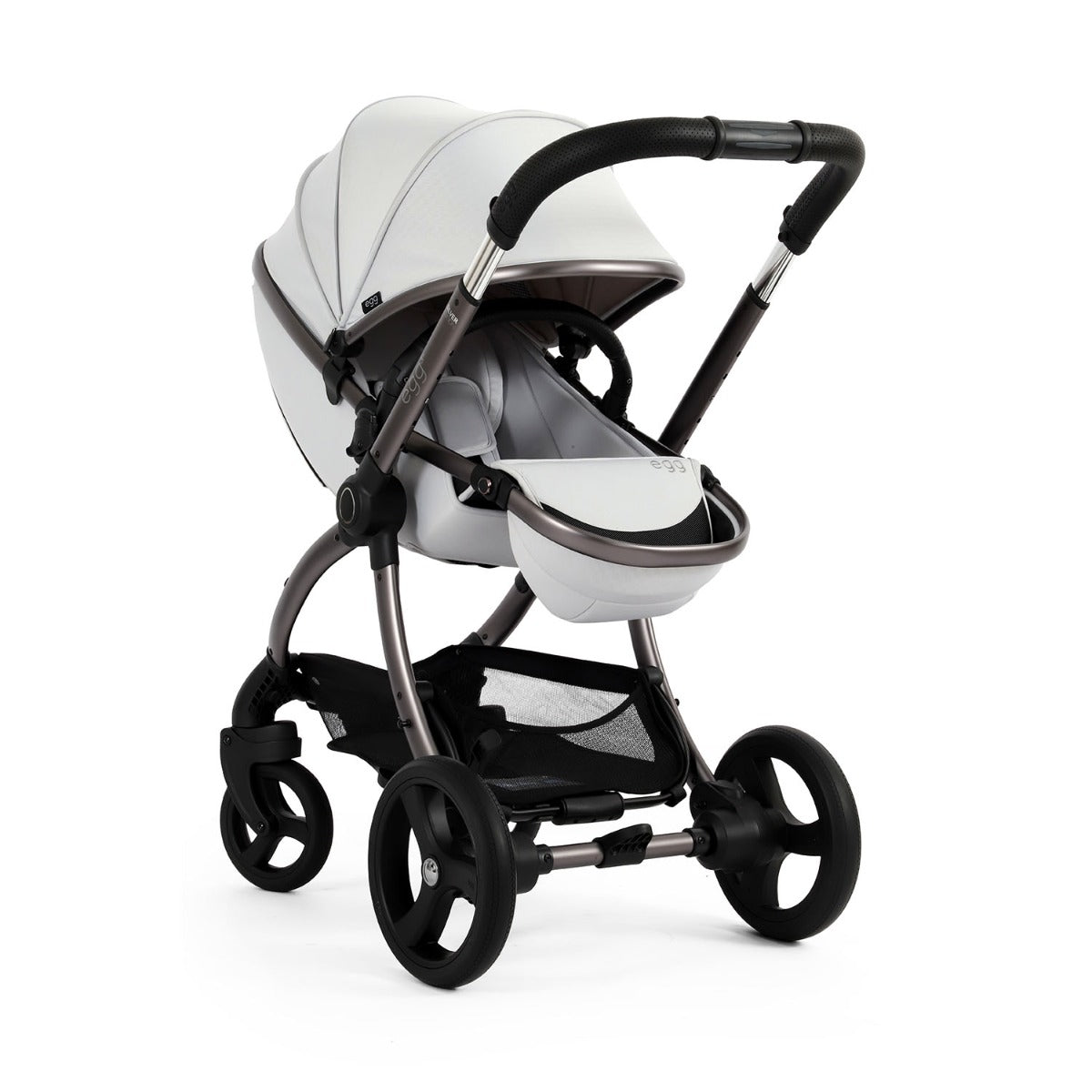 Egg 3 Luxury Cybex Cloud T i-Size Special Edition Travel System Bundle - Houndstooth Silver 70