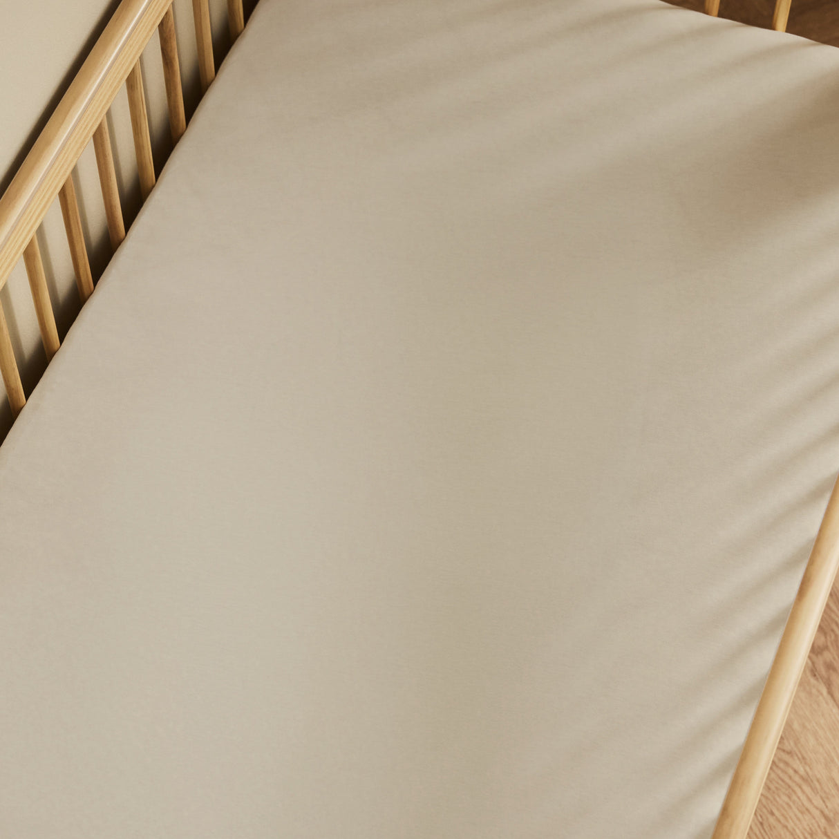 Little Green Sheep Organic Cot & Cot Bed Fitted Sheets in Linen