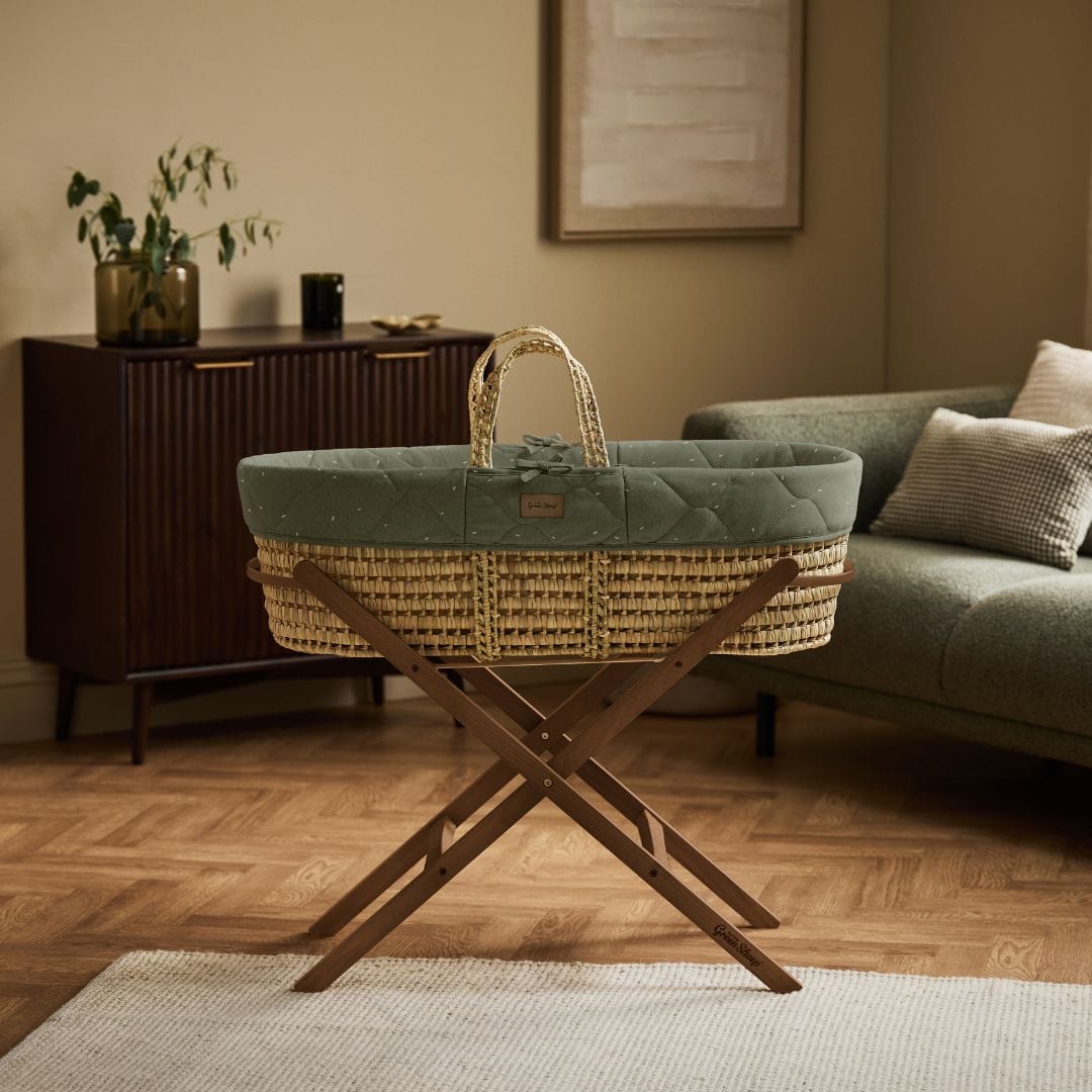 Little Green Sheep Organic Quilt Moses Basket, Mattress & Walnut Foldable Stand Juniper with Sage Rice