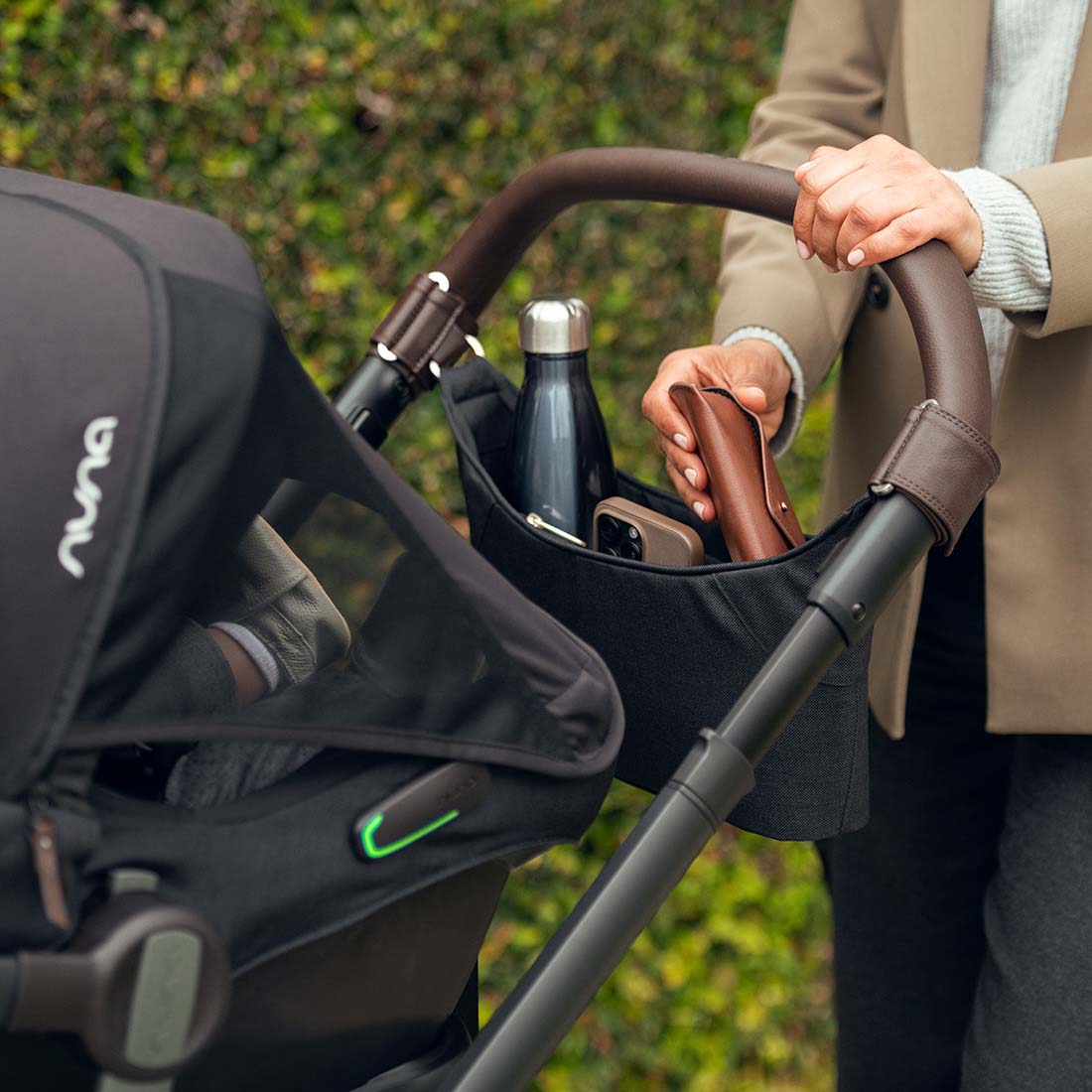 Nuna Stroller Organiser - Caviar 9