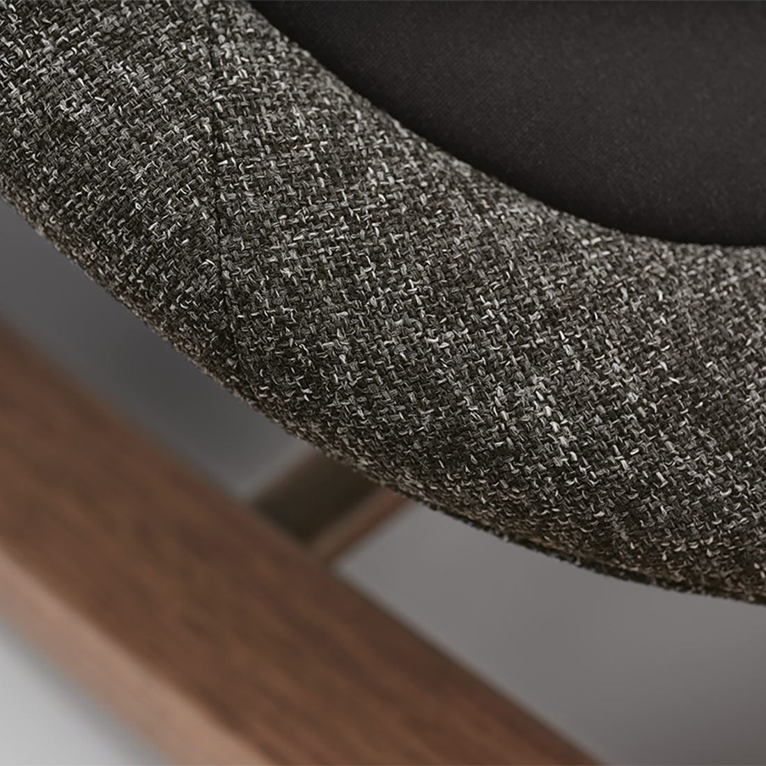 Nuna Bryn Newborn Rocker - Sanderson