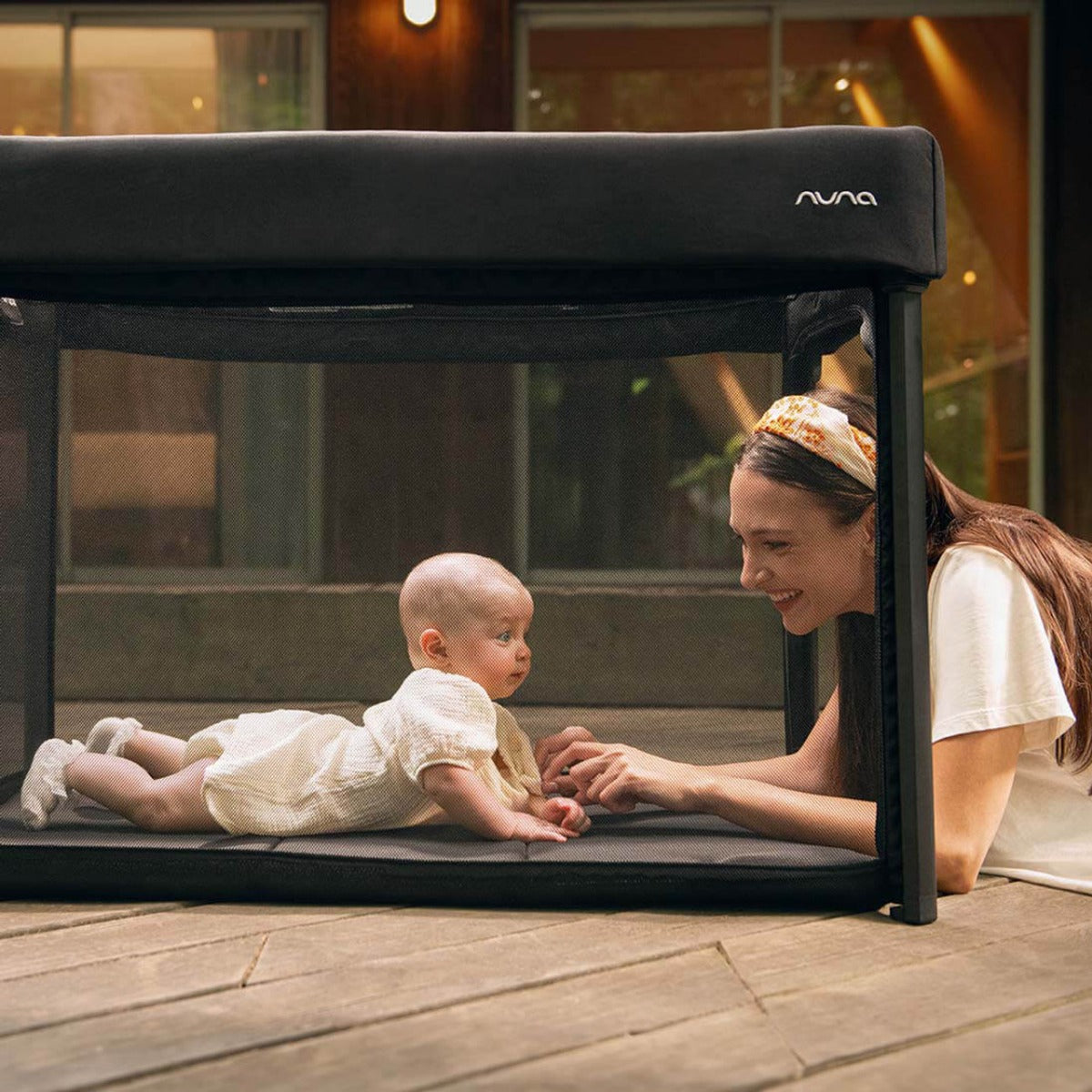 Nuna PAAL Travel Cot - Caviar 8