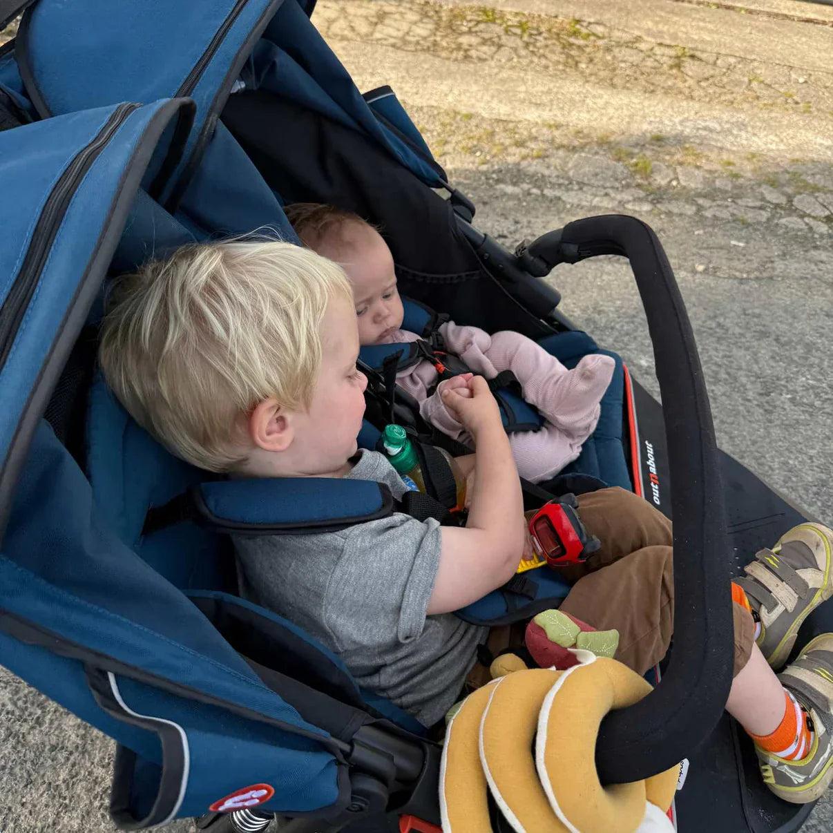 Out n About Nipper V6 Twin Bundle - Sycamore Green 2