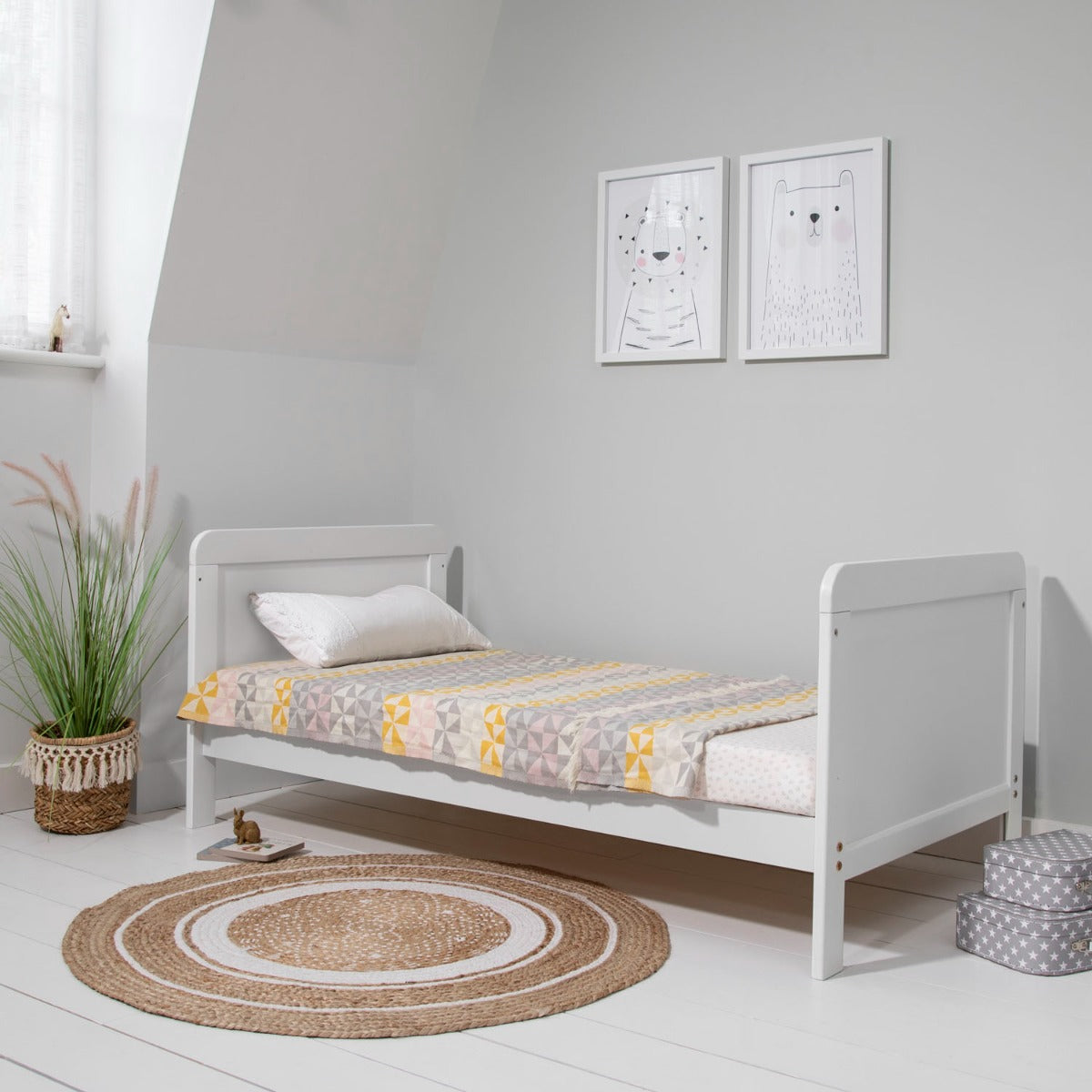 Tutti Bambini Rio Cot Bed with Cot Top Changer & Mattress - White 11