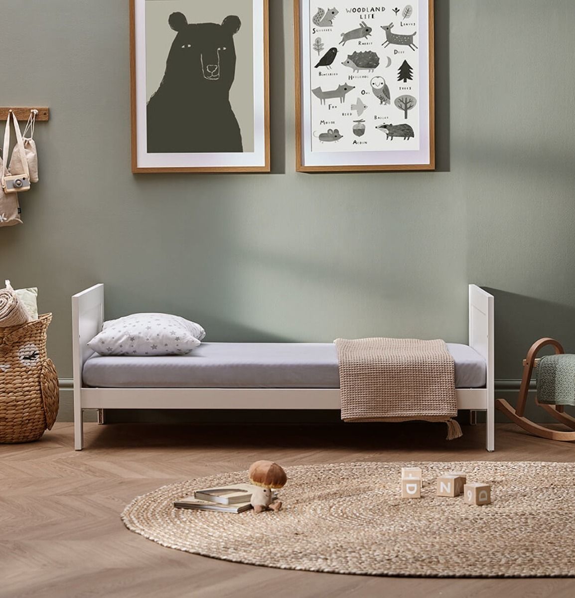 Silver Cross Bromley Cot Bed - White 5