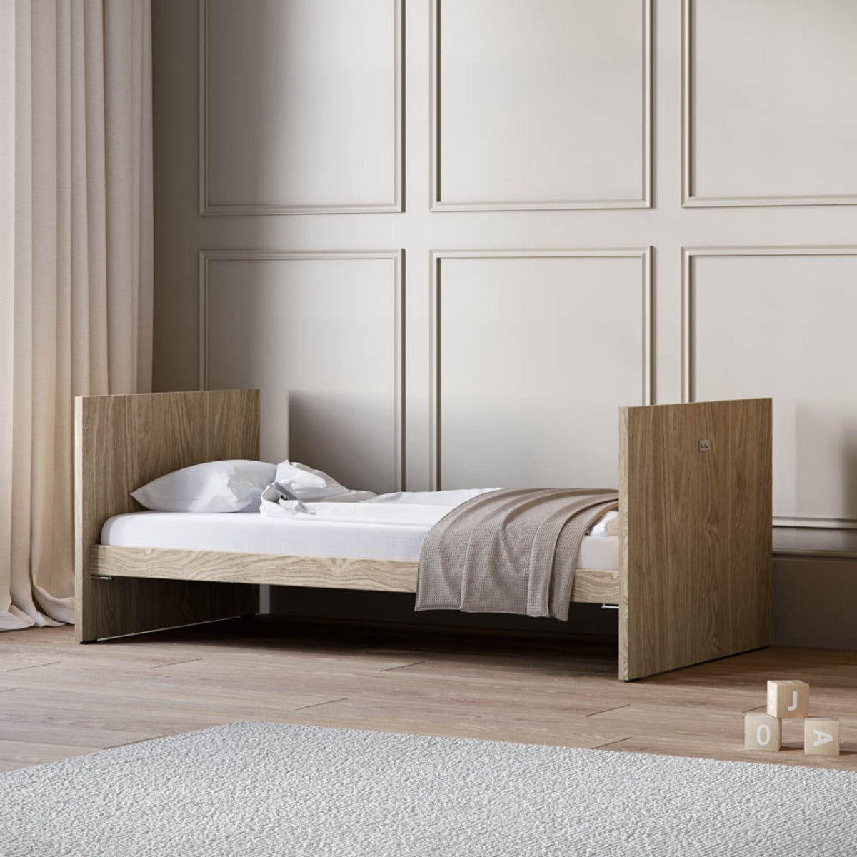 Silver Cross Geneva Cot to Toddler Bed 6