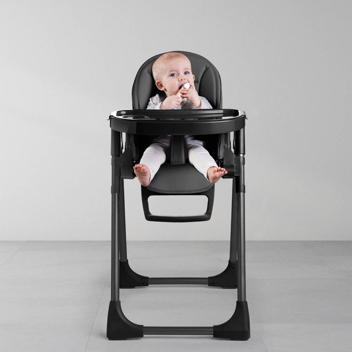 Silver Cross Gourmet Highchair - Black 2