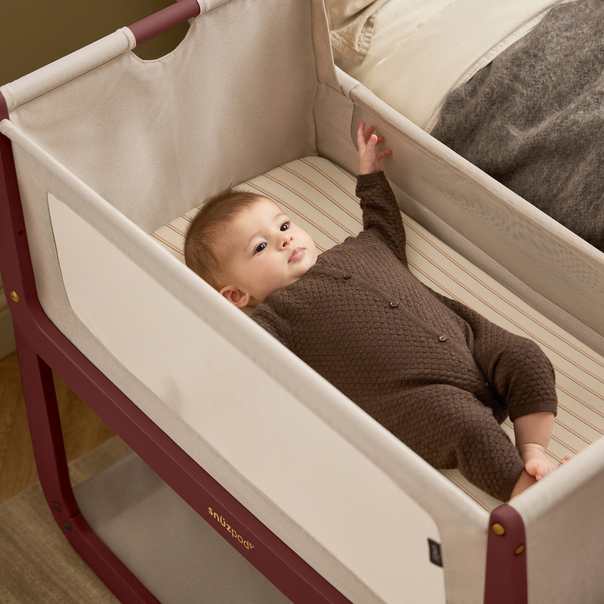 Snuzpod 5 Bedside Crib - Rouge