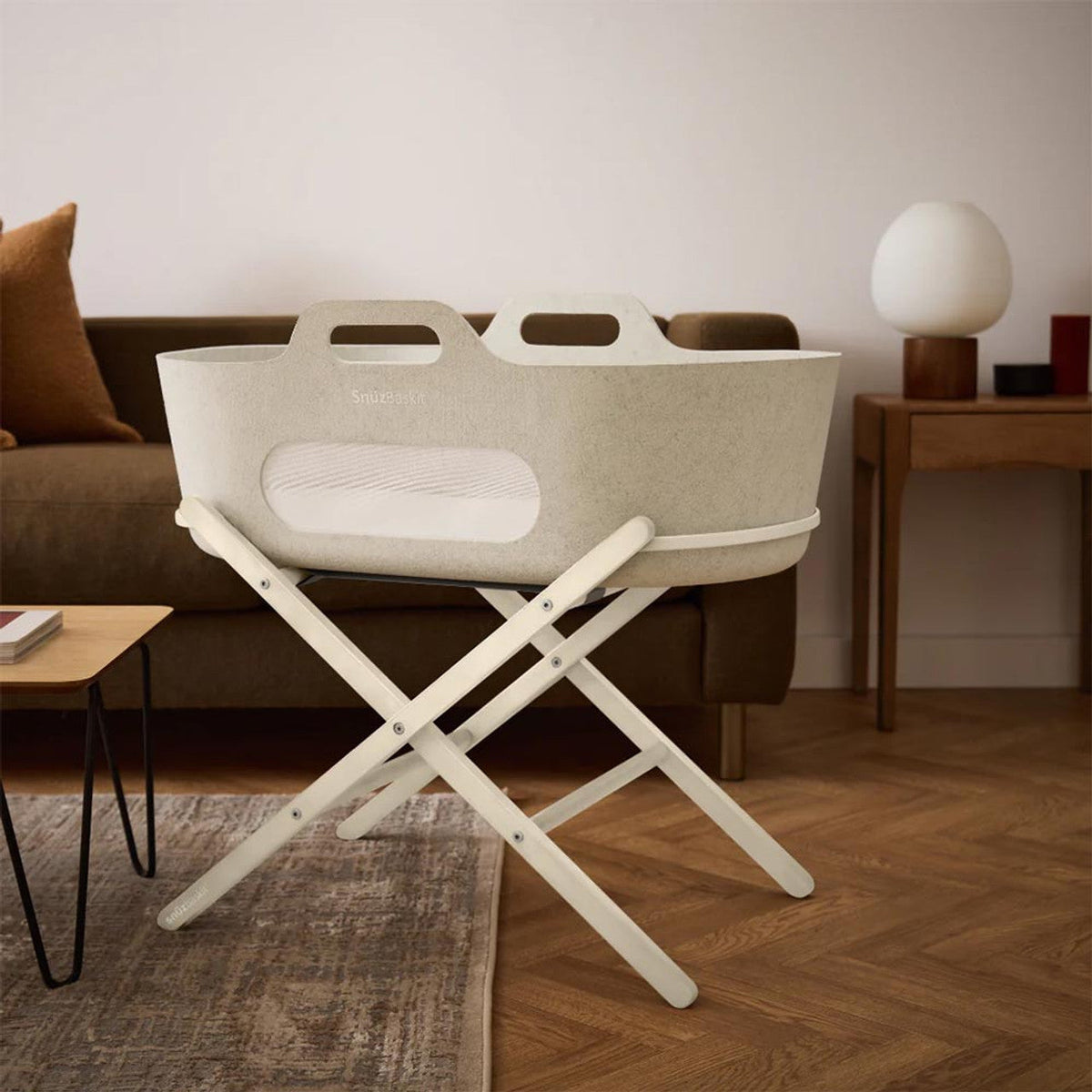 SnuzBaskit Barley Moses Basket & Cashmere Stand