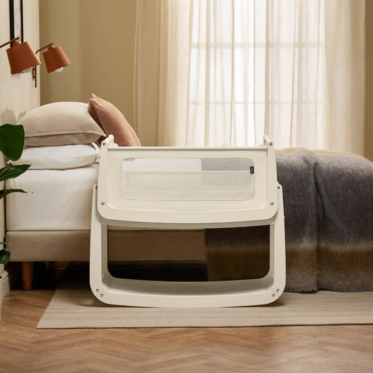Snuzpod 5 Bedside Crib - Cashmere 2