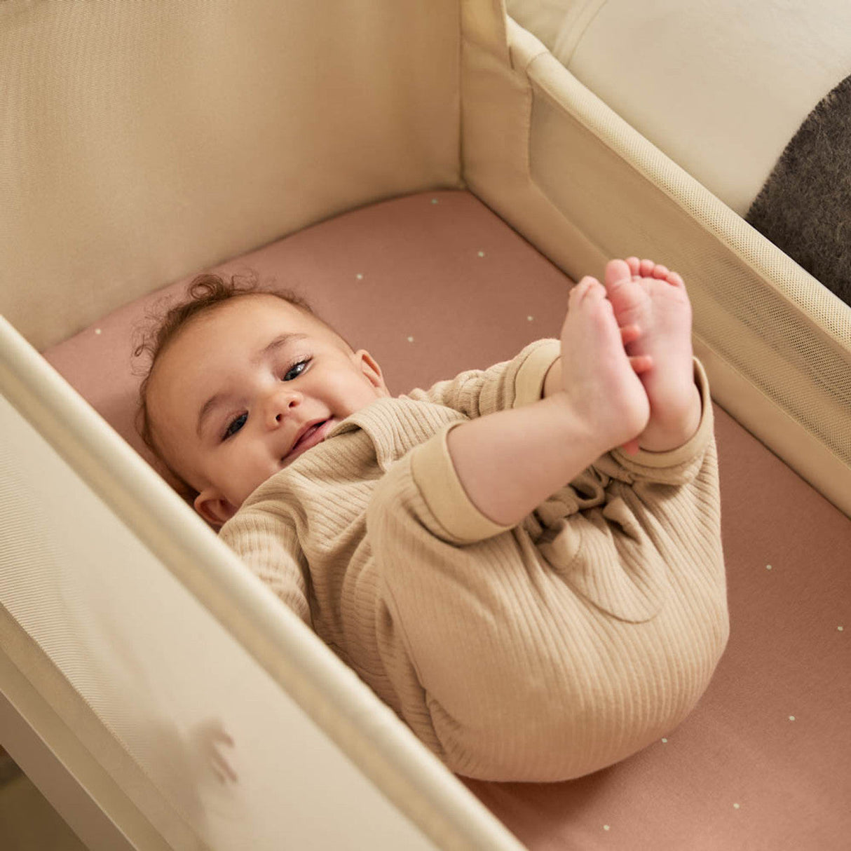 Snuzpod 5 Bedside Crib - Cashmere 5