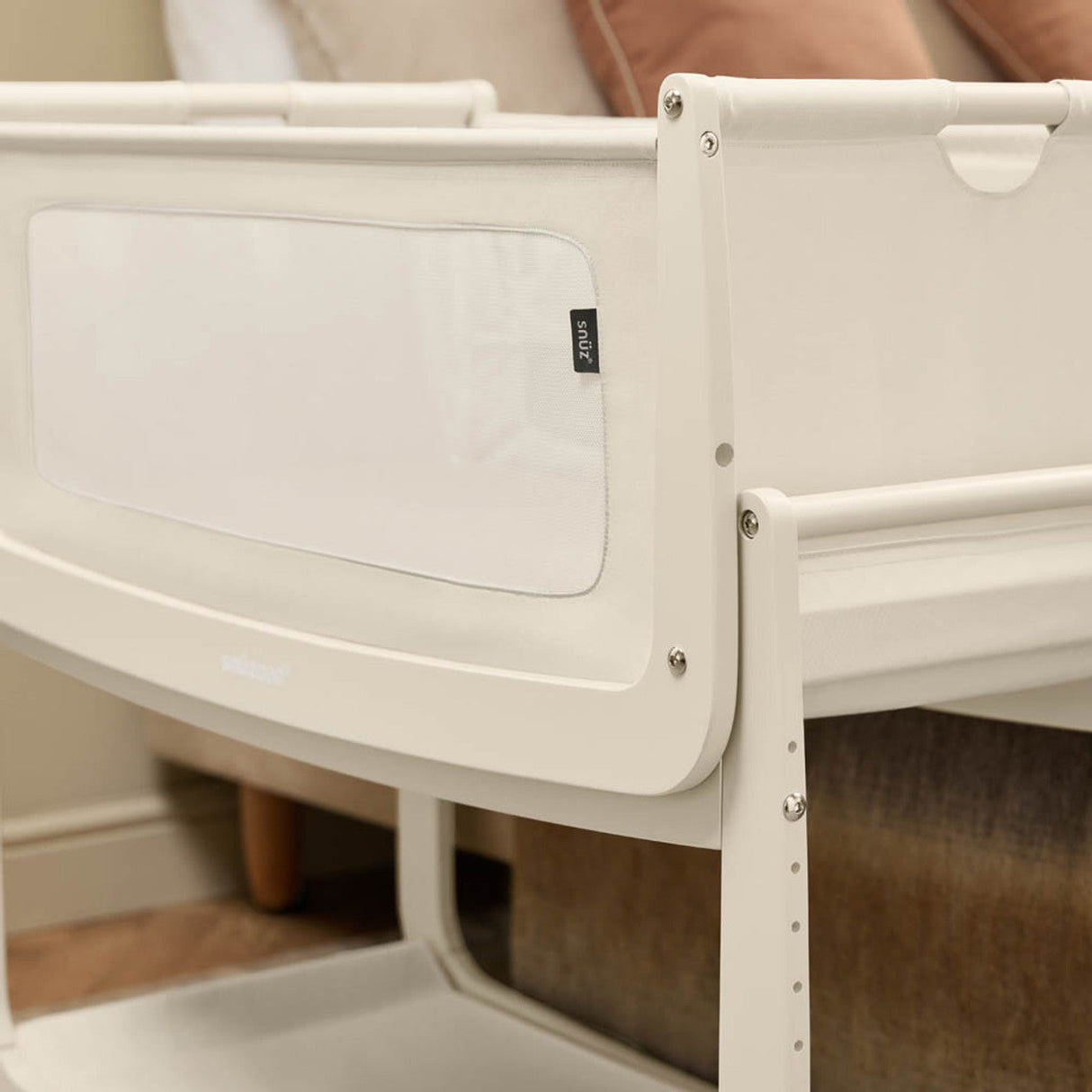 Snuzpod 5 Bedside Crib - Cashmere 9