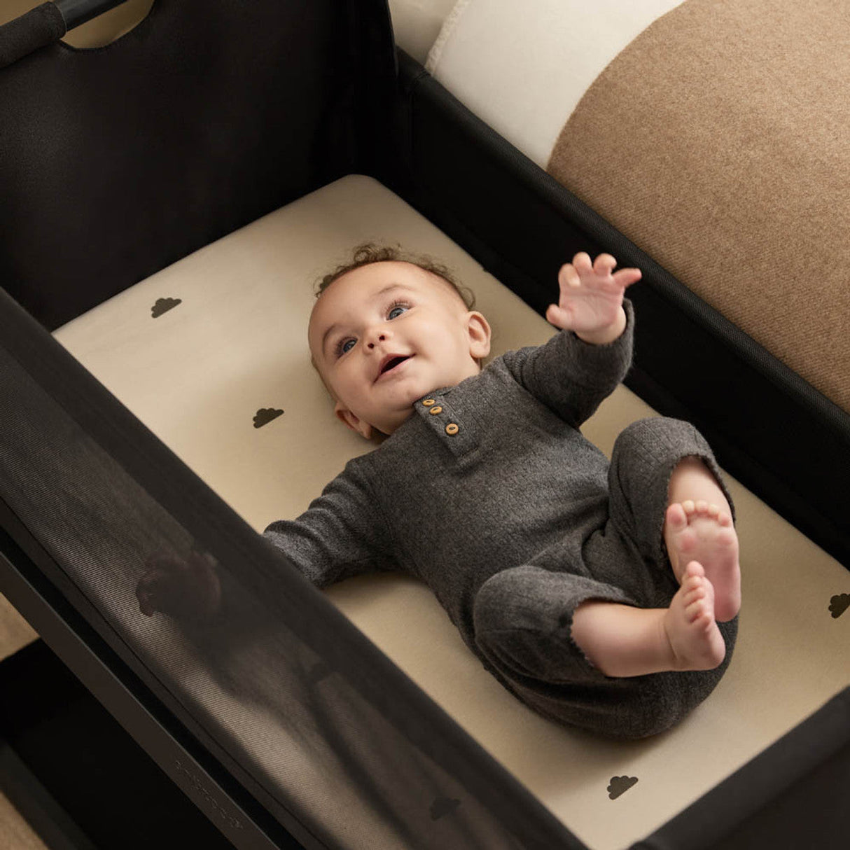 Snuzpod 5 Bedside Crib - Graphite 5