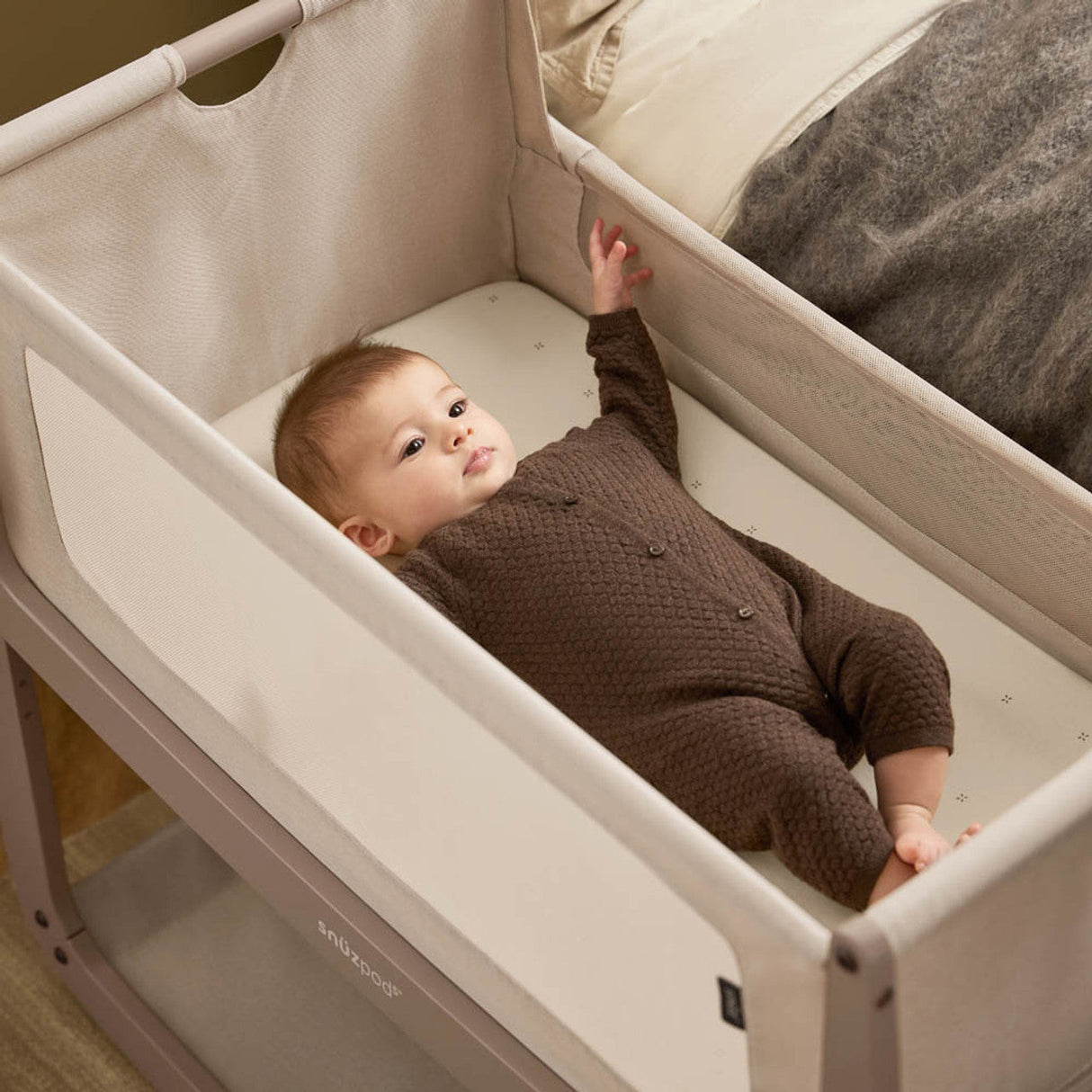 Snuzpod 5 Bedside Crib - Mocha 5