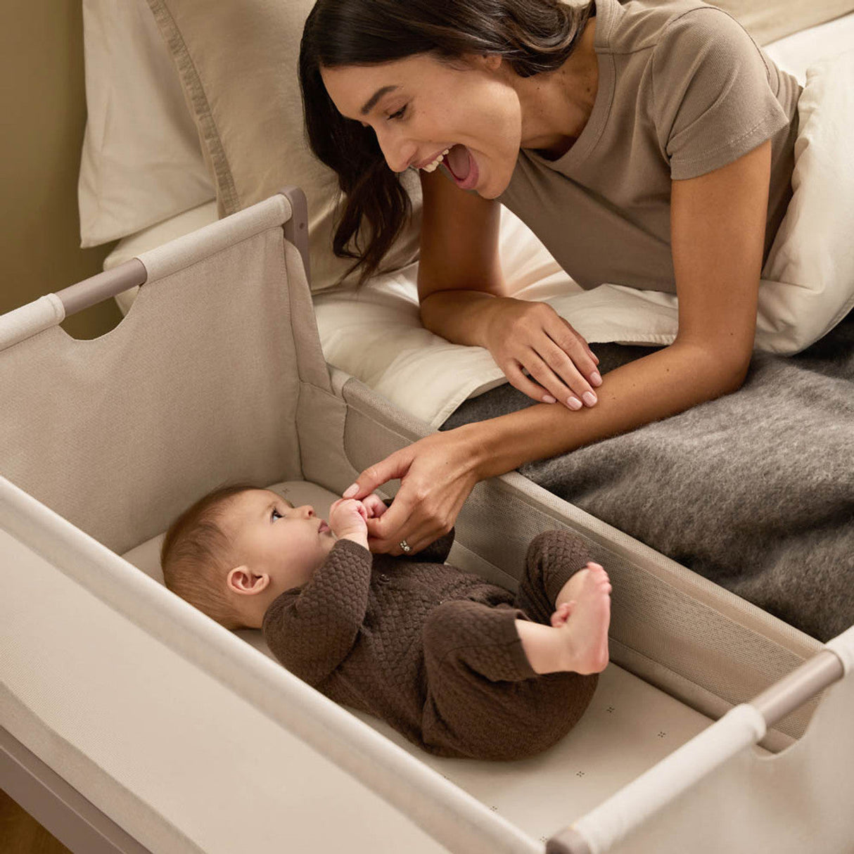 Snuzpod 5 Bedside Crib - Mocha 7