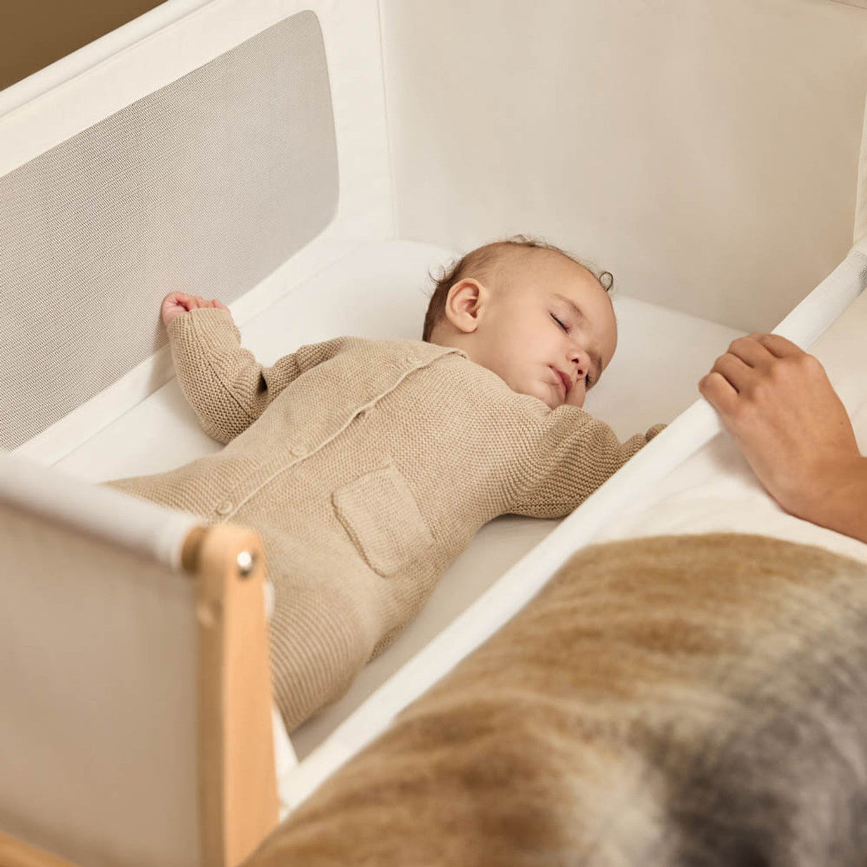 Snuzpod 5 Bedside Crib - Natural 5