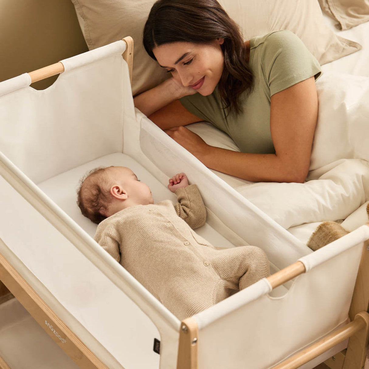 Snuzpod 5 Bedside Crib - Natural 7