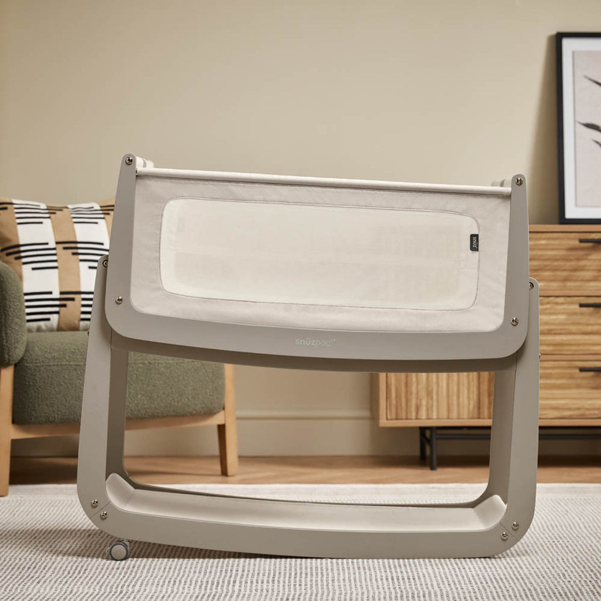 Snuzpod 5 Bedside Crib - Pebble 11