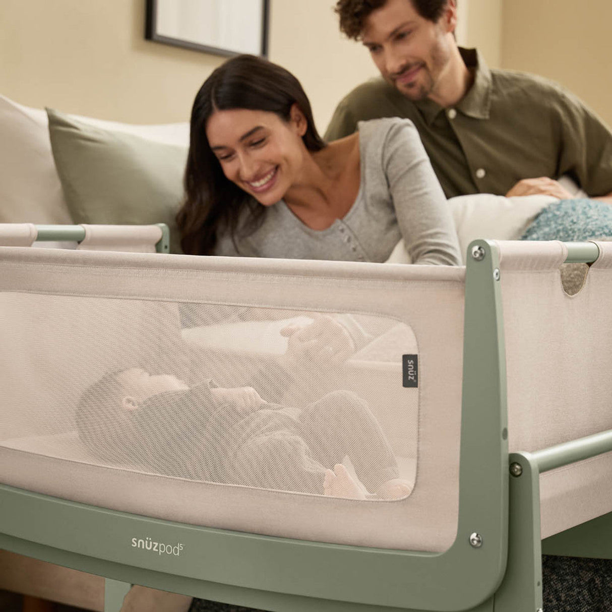 Snuzpod 5 Bedside Crib - Sage 4