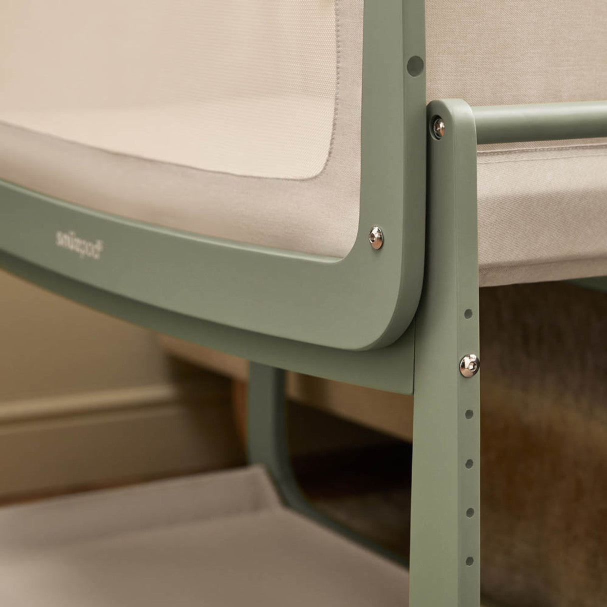 Snuzpod 5 Bedside Crib - Sage 9