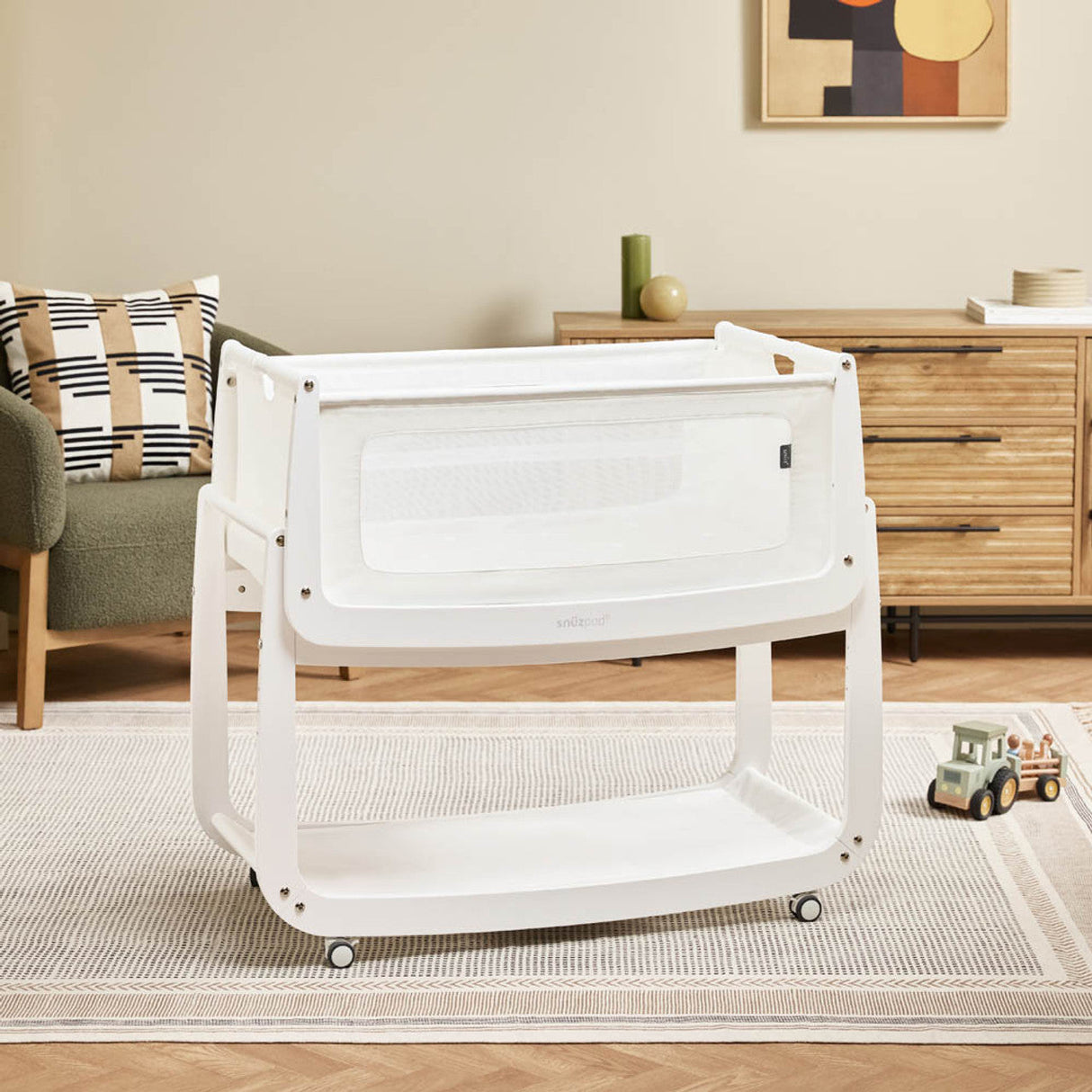 Snuzpod 5 Bedside Crib - White 8