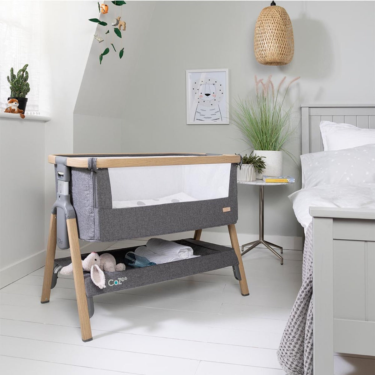 Tutti Bambini CoZee Bedside Crib - Oak and Charcoal 1