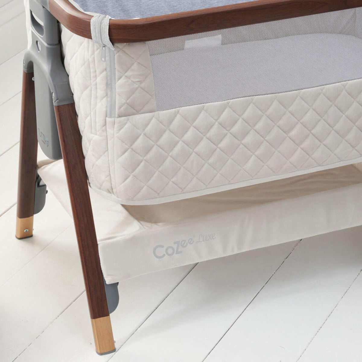 Tutti Bambini CoZee Luxe Bedside Crib - Walnut/Cream 10