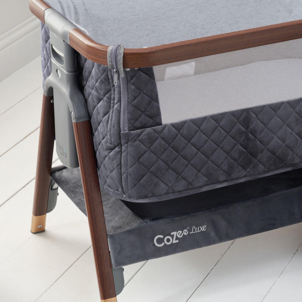 Tutti Bambini CoZee Luxe Bedside Crib - Walnut/Slate 3