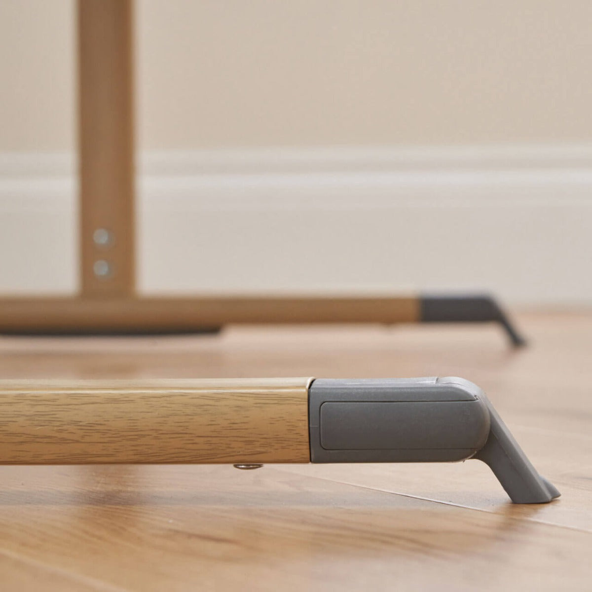 Tutti Bambini ZiZee Breathable Rocking Crib - Oak/Charcoal 11