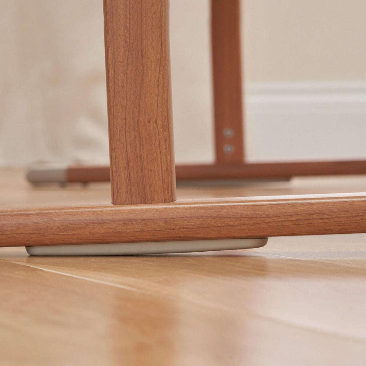 Tutti Bambini ZiZee Breathable Rocking Crib - Scandinavian Walnut/Ecru 8