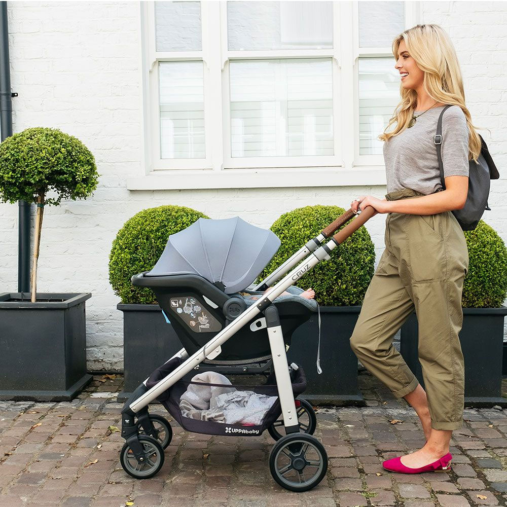 UPPAbaby Mesa i-Size Car Seat + IsoFix Base - Emmett 4